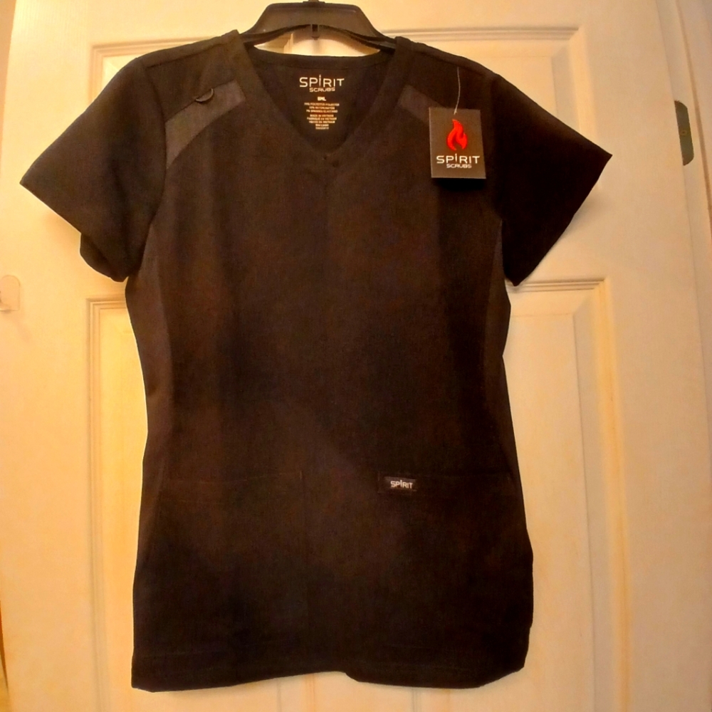 NWT Spirit V-Neck Scrub Top